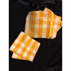 12 Serviettes à carreaux