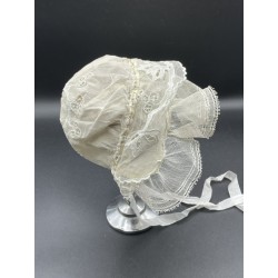 Bonnet dentelle