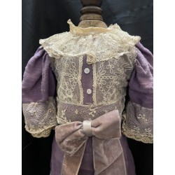 Robe velours et dentelle