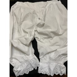 Ancienne culotte brodée