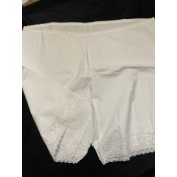 Ancienne culotte brodée et...