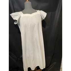 Chemise de nuit brodée