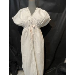 Chemise de nuit brodée
